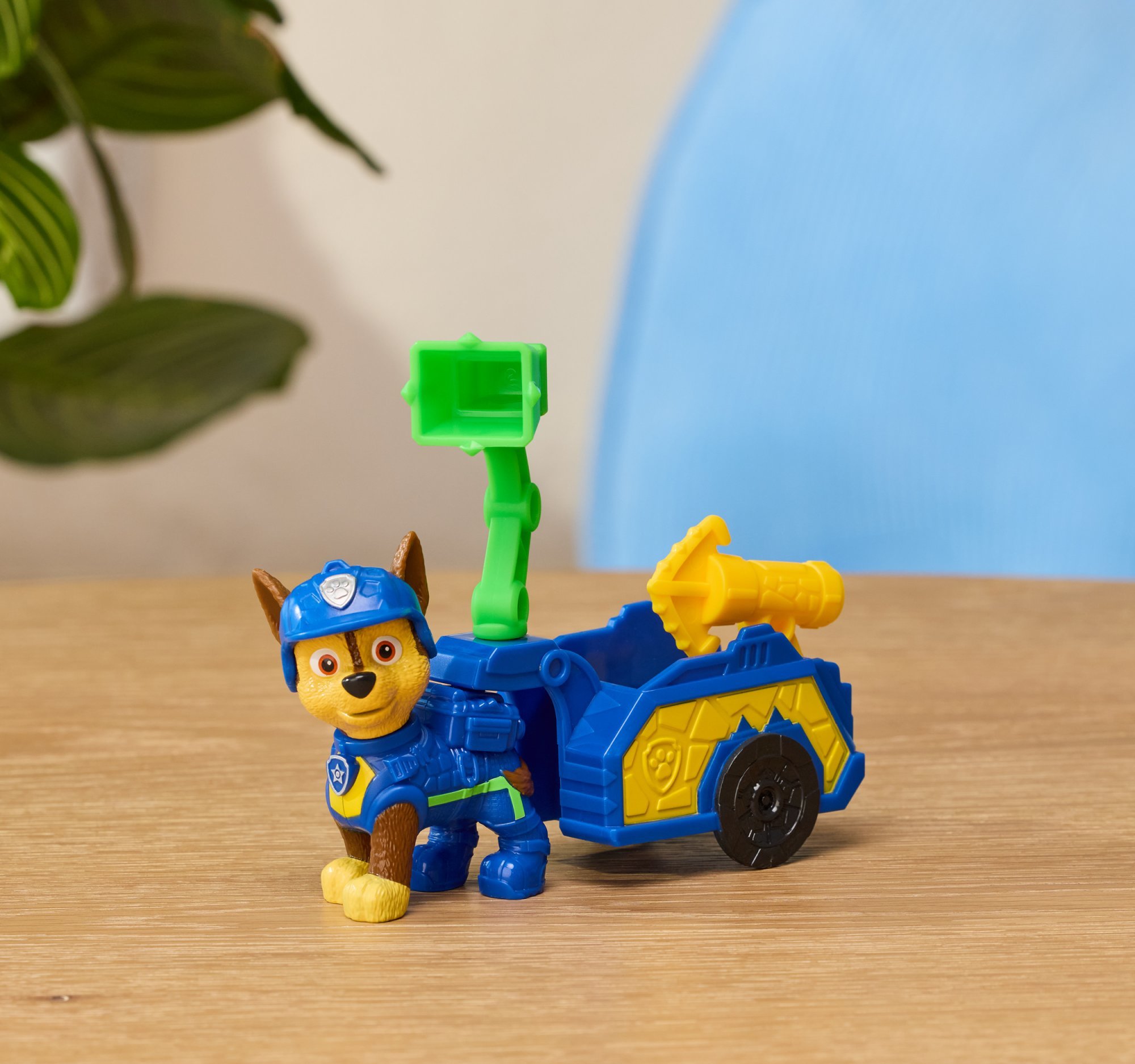 TLAPKOVÁ PATROLA DINO FIGURKA S VOZÍKEM CHASE